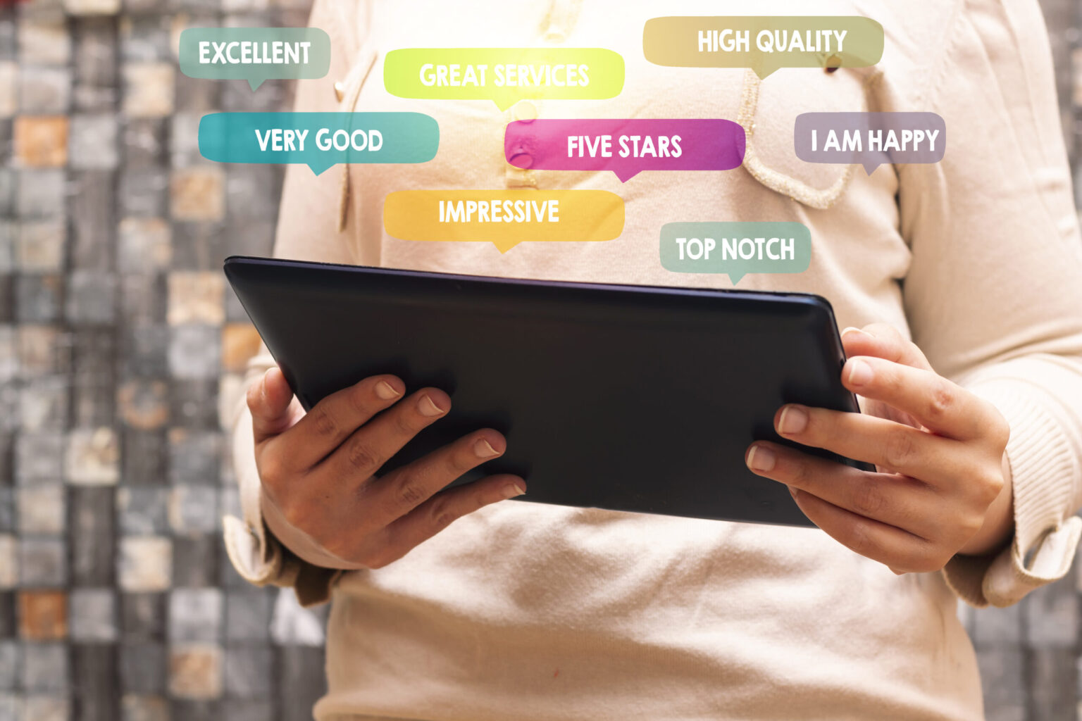 Customer Experience Concept. closeup women using Smartphone. Surrounded by Positive Review in Speech Bubble and Social Network icons Customer Experience Concept. closeup women using Smartphone. Surrounded by Positive Review in Speech Bubble and Social Network icons