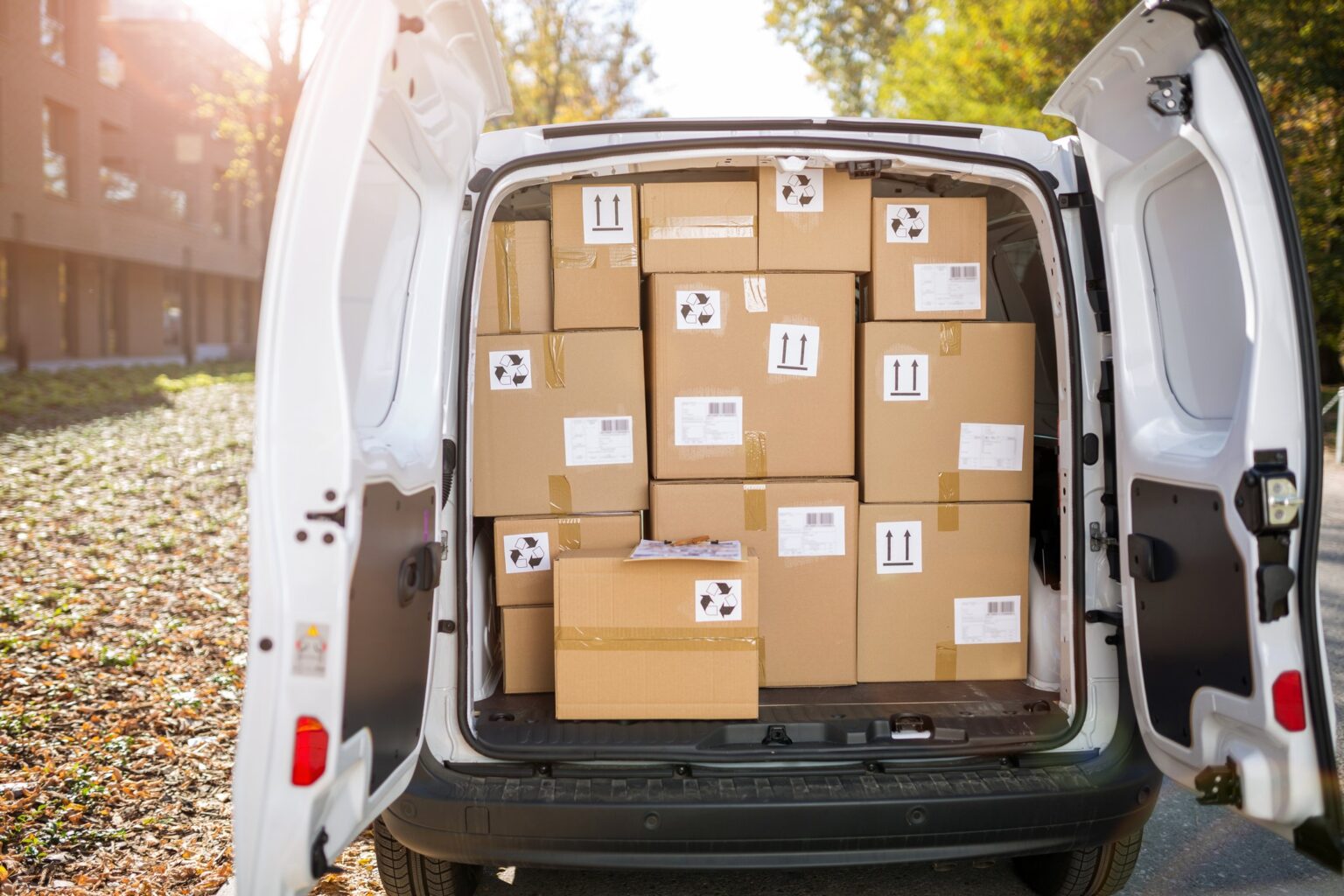 What-Manufacturers-Need-to-Know-About-Drop-Shipping What-Manufacturers-Need-to-Know-About-Drop-Shipping
